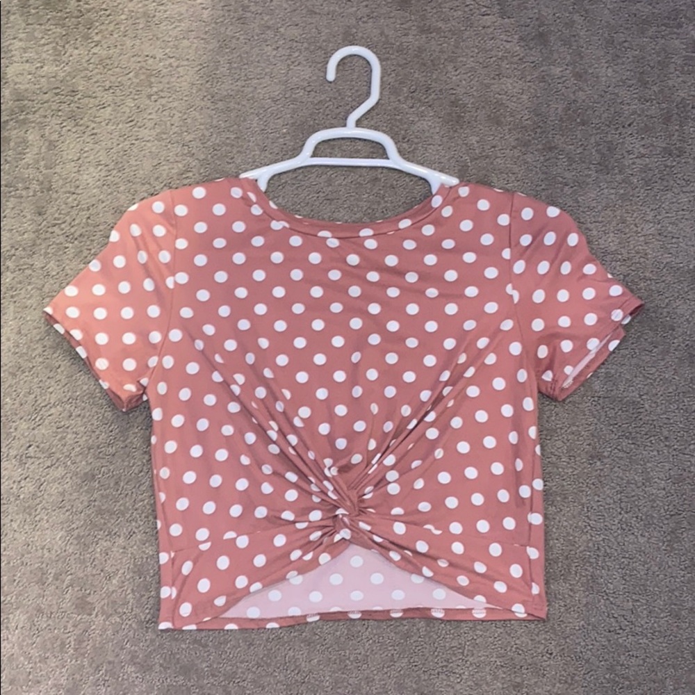 Cropped Cute pink shirt with white polka dots